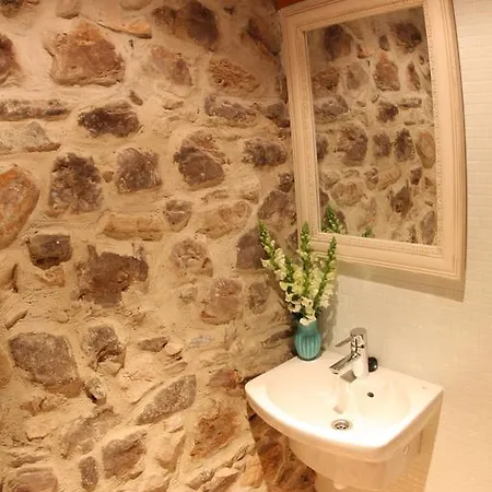 Casona Cuervo San Tirso de Candamo