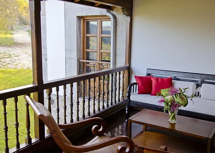 Casona Cuervo San Tirso de Candamo