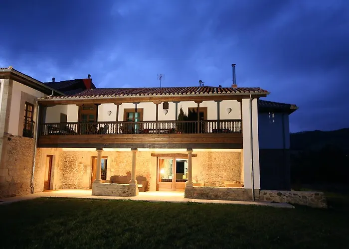 Casona Cuervo San Tirso de Candamo