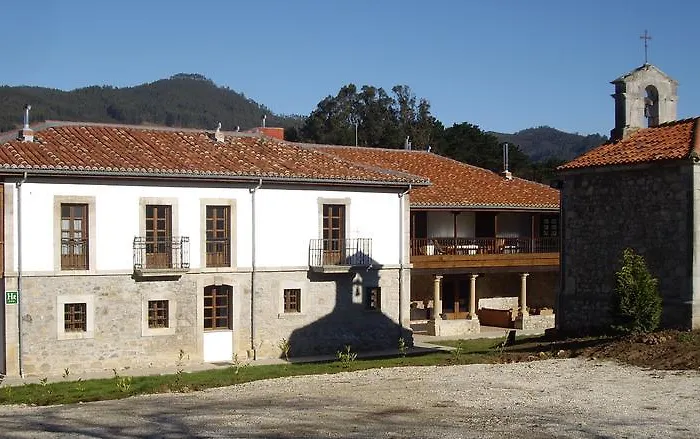 Casona Cuervo San Tirso de Candamo